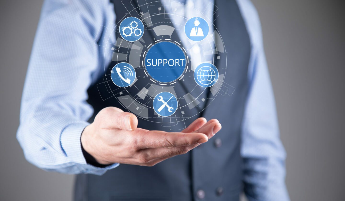 Устанавливает support. Technical support. Техническая поддержка. Информирование клиентов. Support Technology.